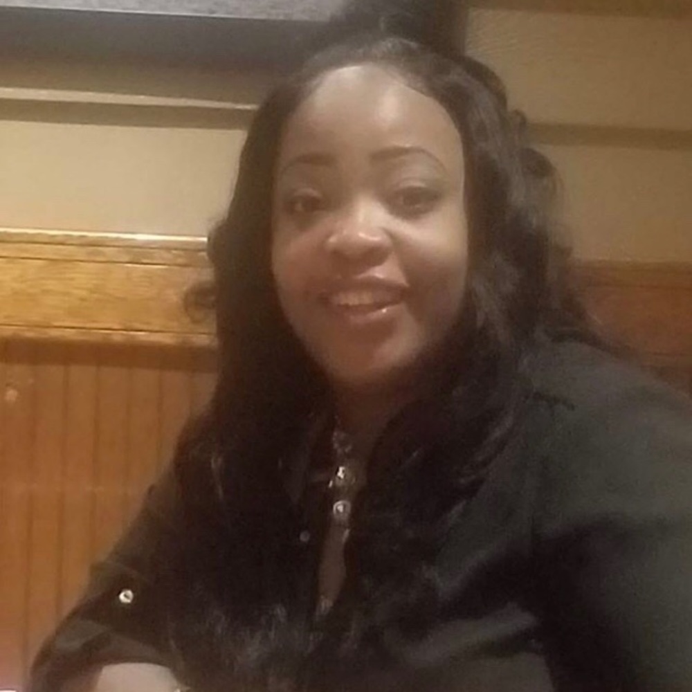 Meet your Posher, Janeisha